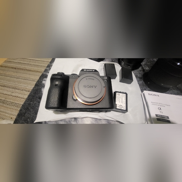 Sony A7II full frame camera - Picture 3 of 5